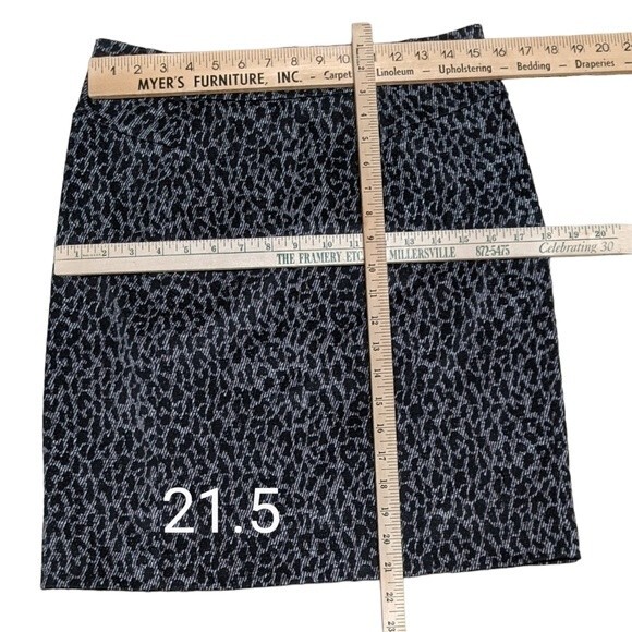 Michael Michael Kors animal print pencil skirt short black gray size Medium - Picture 4 of 8